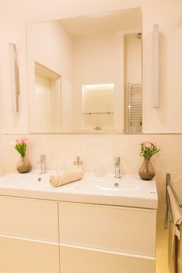 Panni Luxury Apartment Next To Gozsdu Garden Boedapest Buitenkant foto