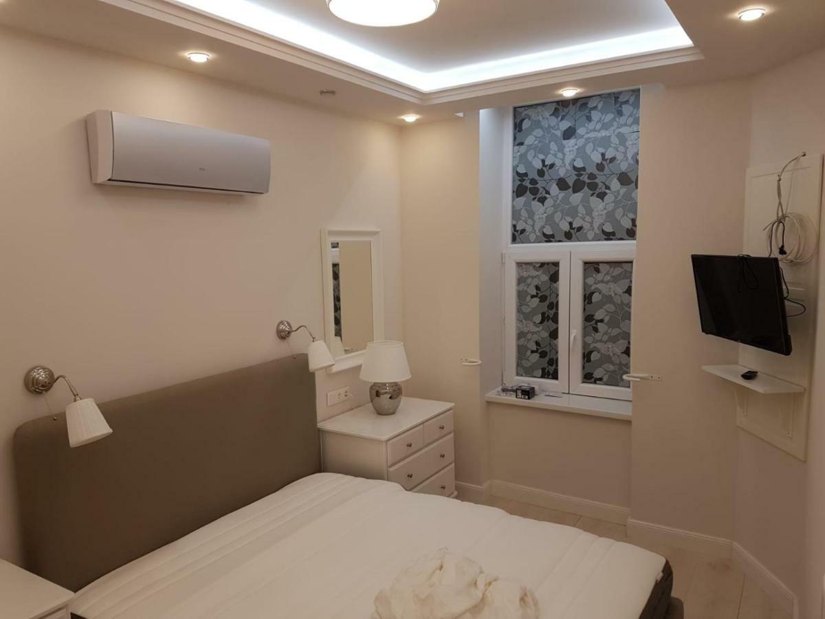 Panni Luxury Apartment Next To Gozsdu Garden Boedapest Buitenkant foto